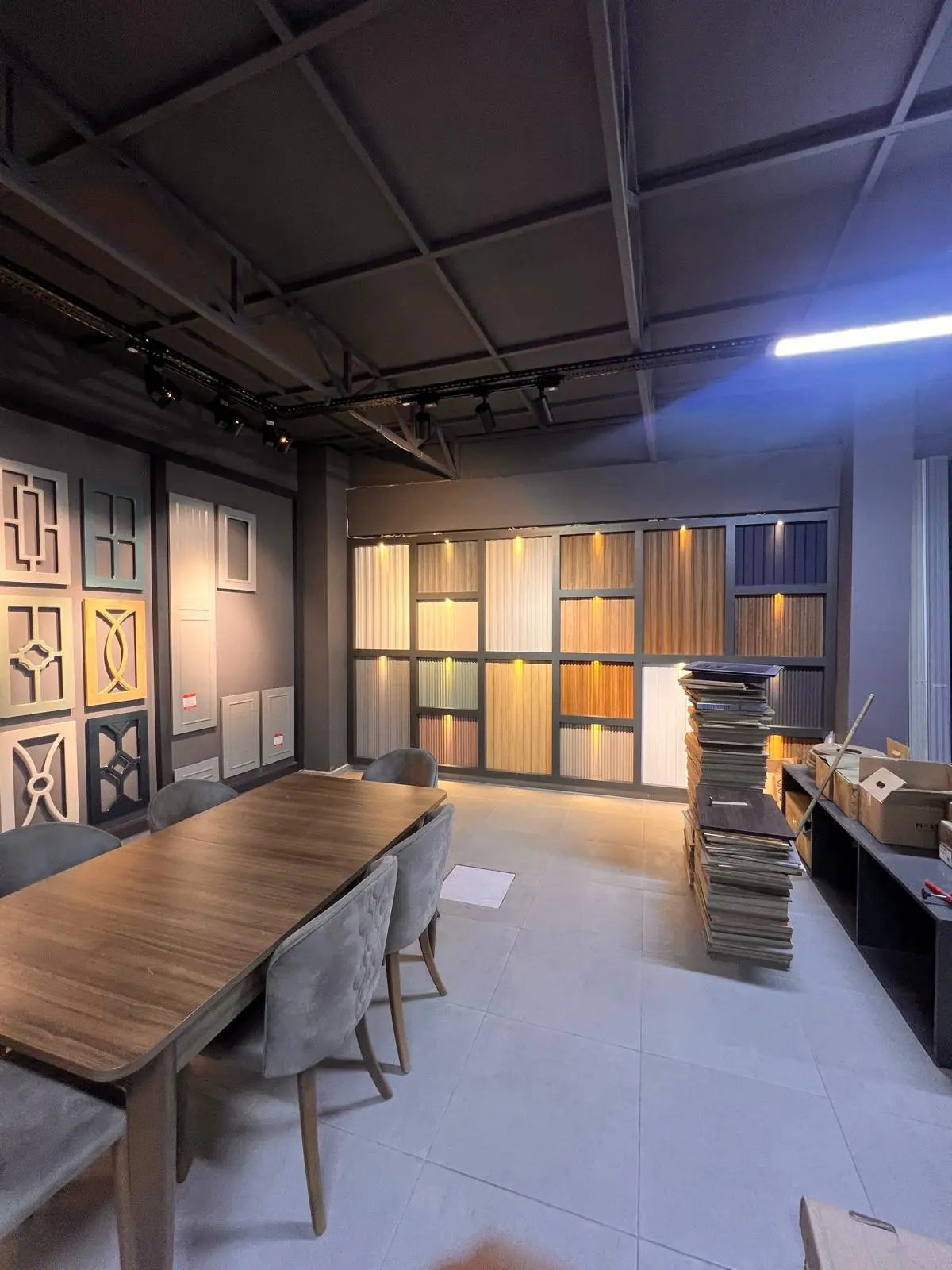 Showroom